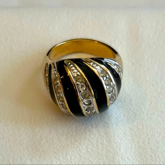 Onyx and CZ Stone Cocktail Ring - Picture 2 of 16